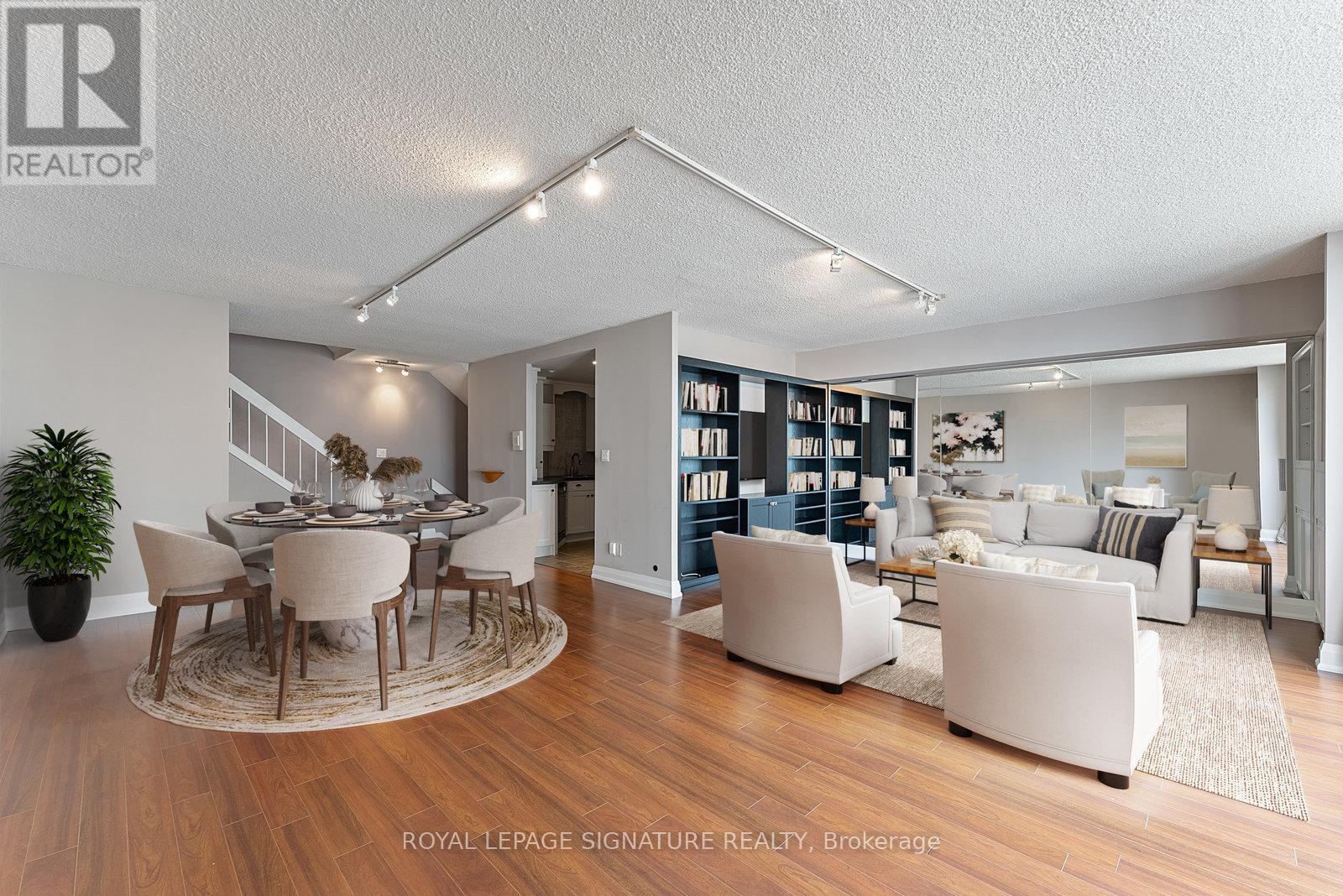 2436 - 33 Harbour Square, Toronto, Ontario  M5J 2G2 - Photo 5 - C12470664