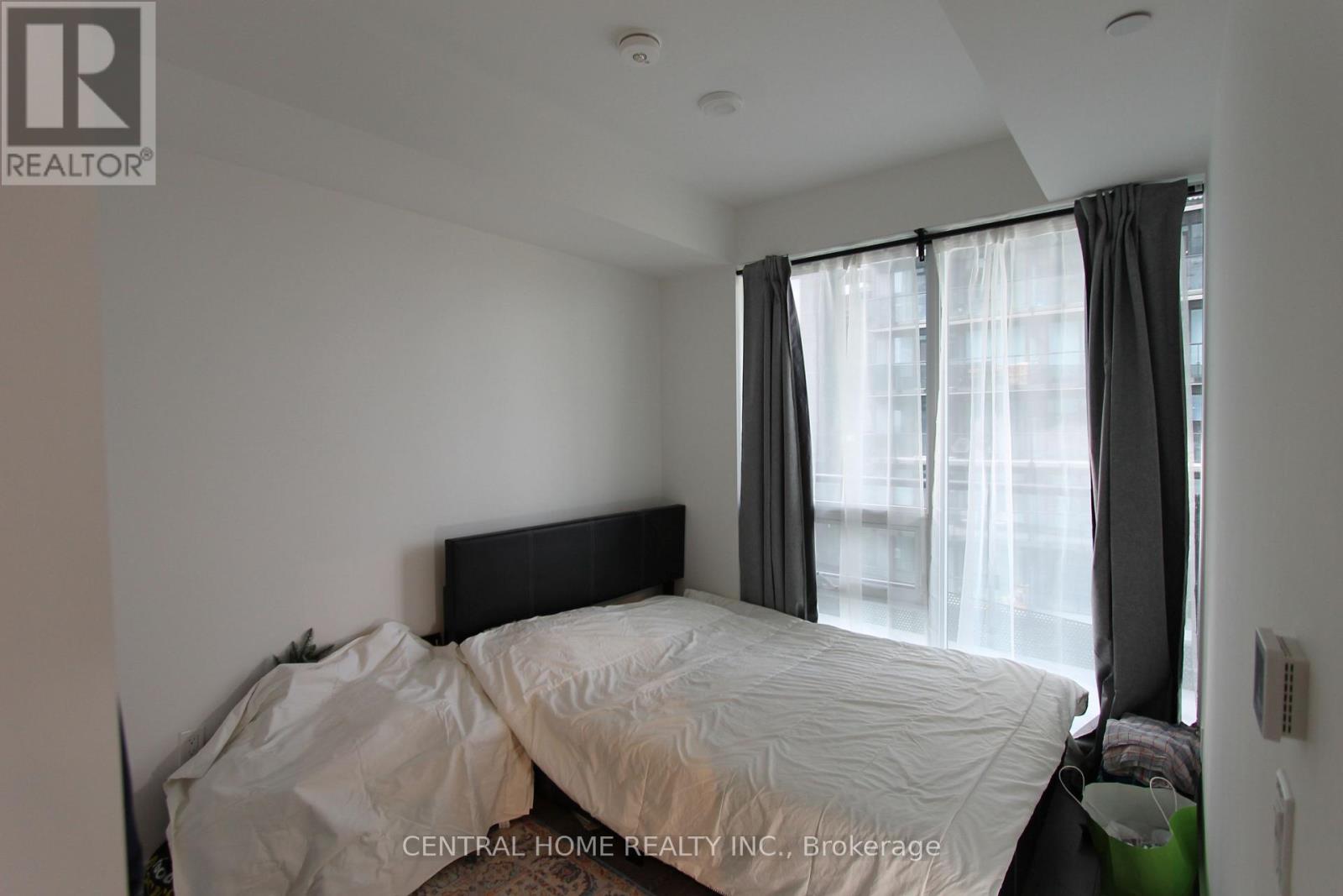 2708 - 127 Broadway Avenue, Toronto, Ontario  M4P 1V3 - Photo 15 - C12470676