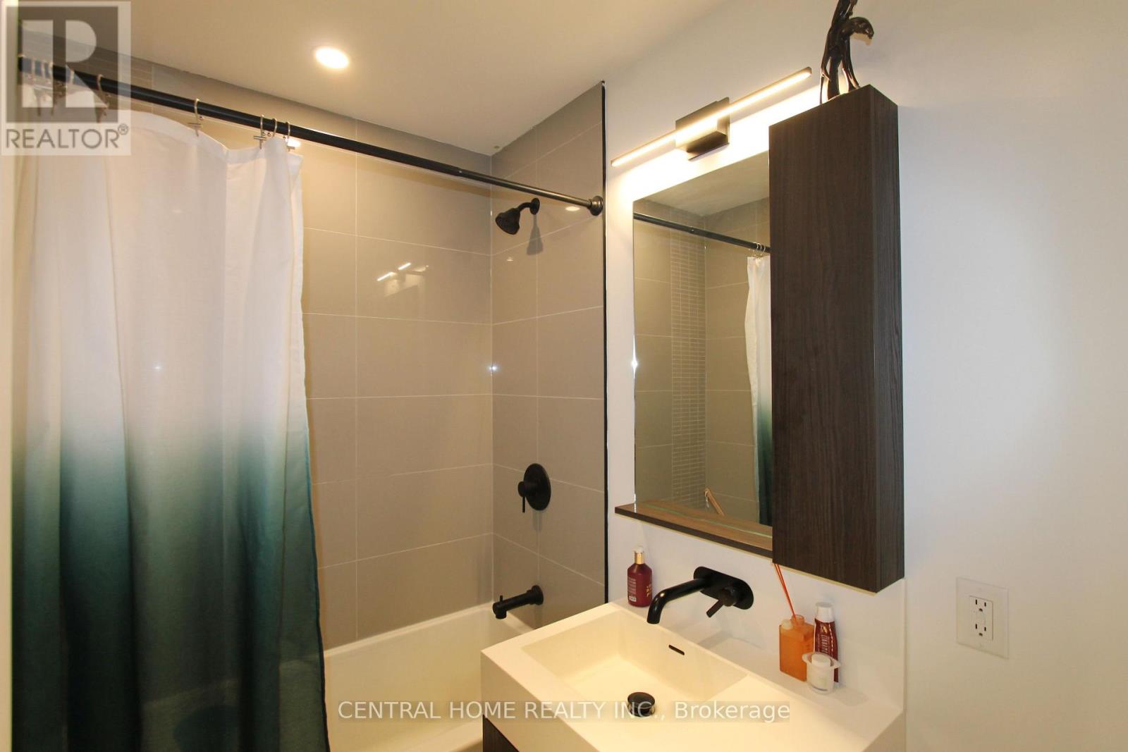 2708 - 127 Broadway Avenue, Toronto, Ontario  M4P 1V3 - Photo 17 - C12470676