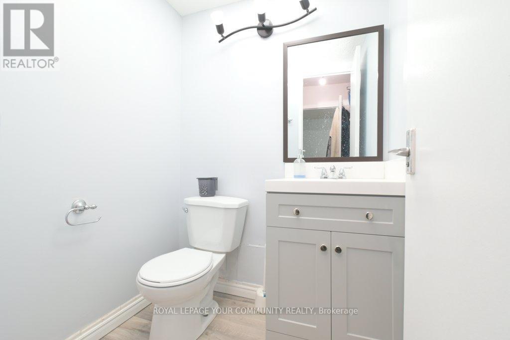2205 - 1 Massey Square, Toronto, Ontario  M4C 5L4 - Photo 22 - E12368952