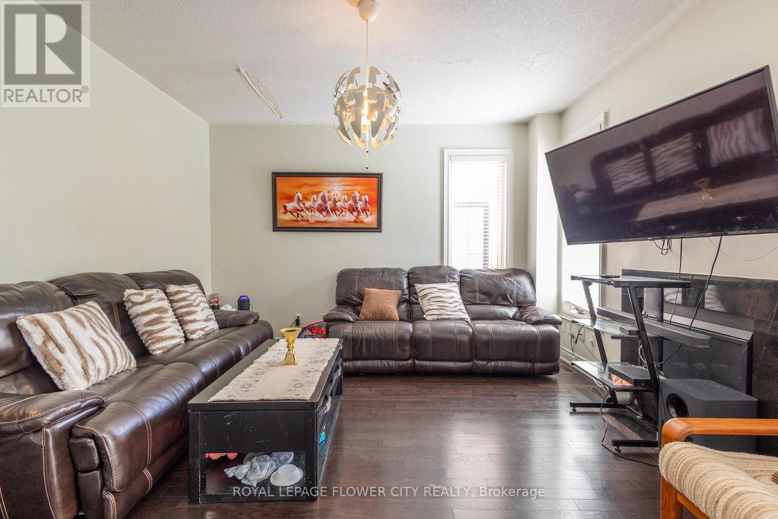 159 Lionhead Golf Club Road, Brampton, Ontario  L6Y 6C2 - Photo 12 - W12470665