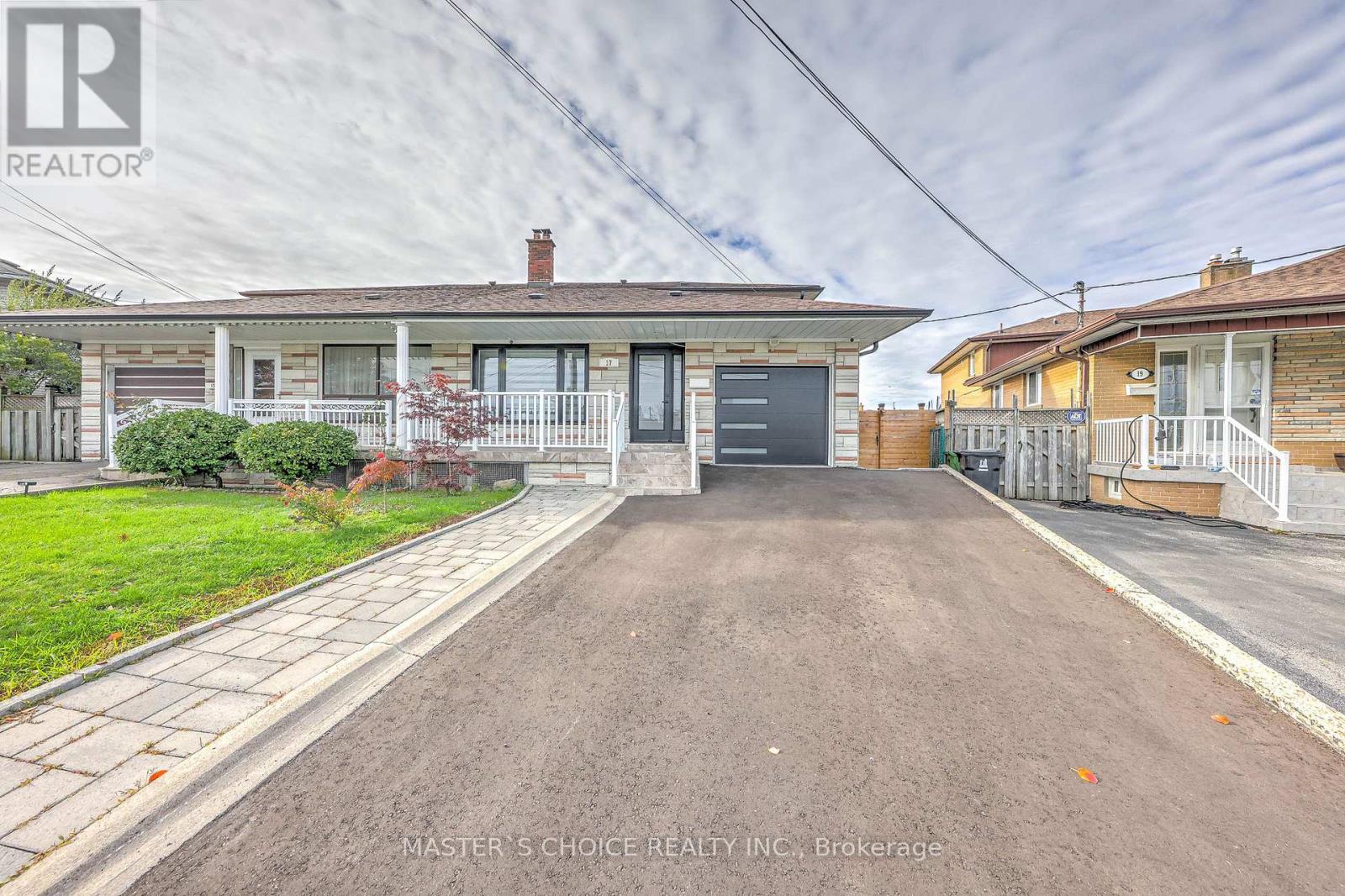 17 SLATER COURT, Toronto, Ontario