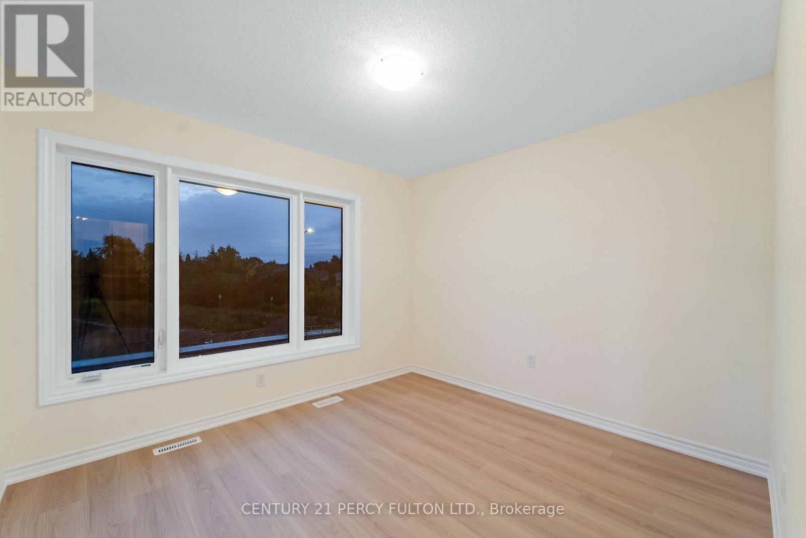 150 Alcorn Drive, Kawartha Lakes, Ontario  K9V 5V5 - Photo 16 - X12470658