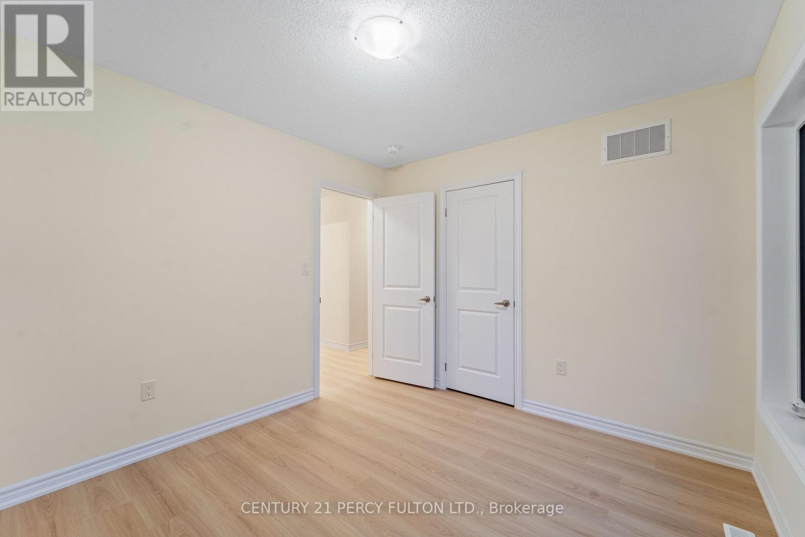 150 Alcorn Drive, Kawartha Lakes, Ontario  K9V 5V5 - Photo 17 - X12470658