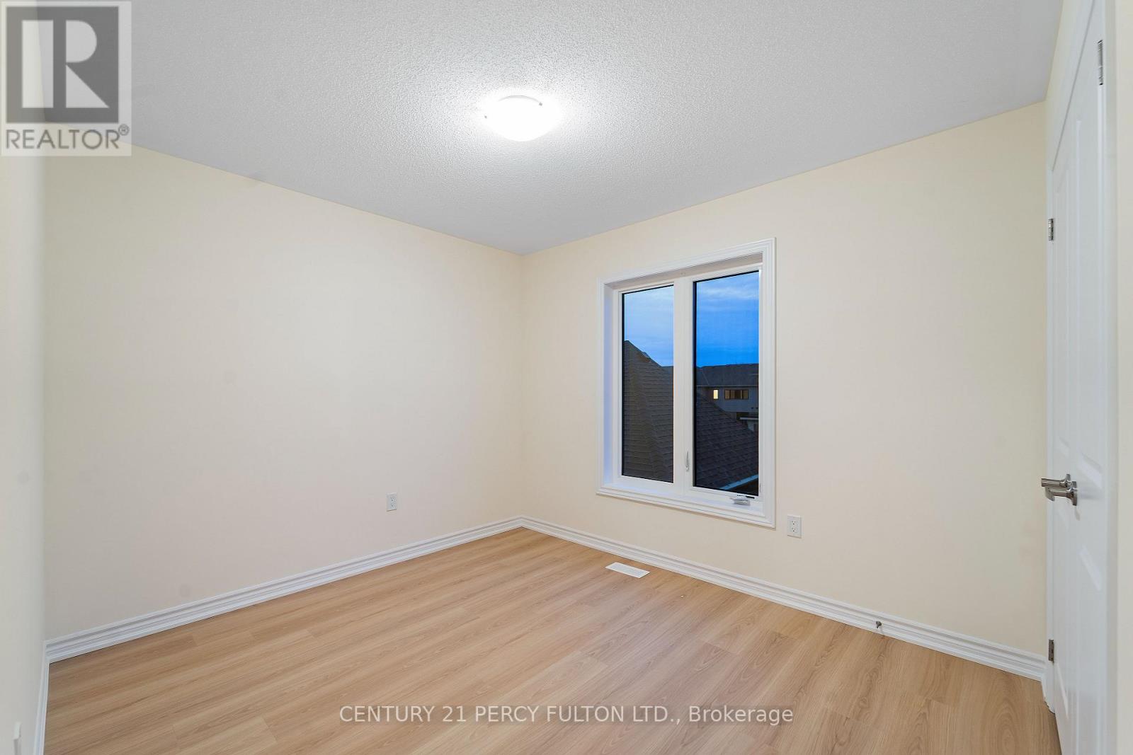 150 Alcorn Drive, Kawartha Lakes, Ontario  K9V 5V5 - Photo 20 - X12470658