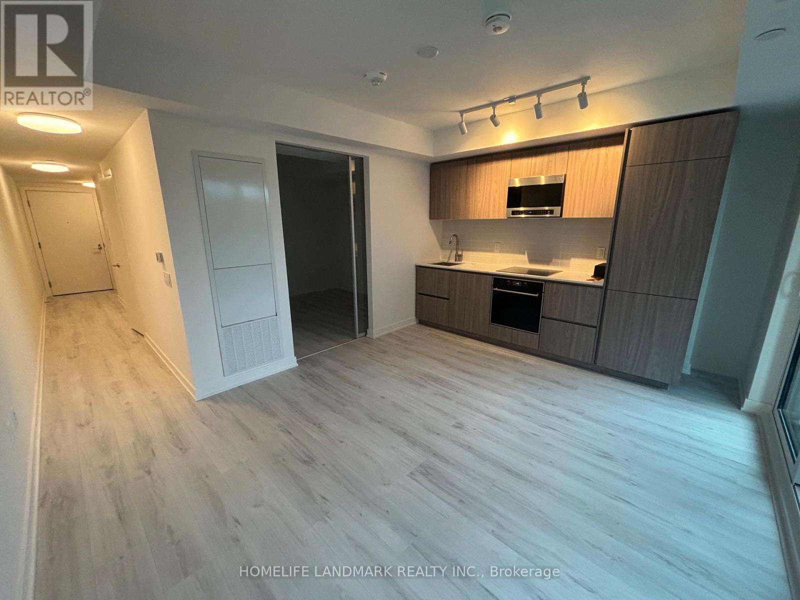 315 - 120 Broadway Avenue, Toronto, Ontario  M4P 0E9 - Photo 2 - C12470692