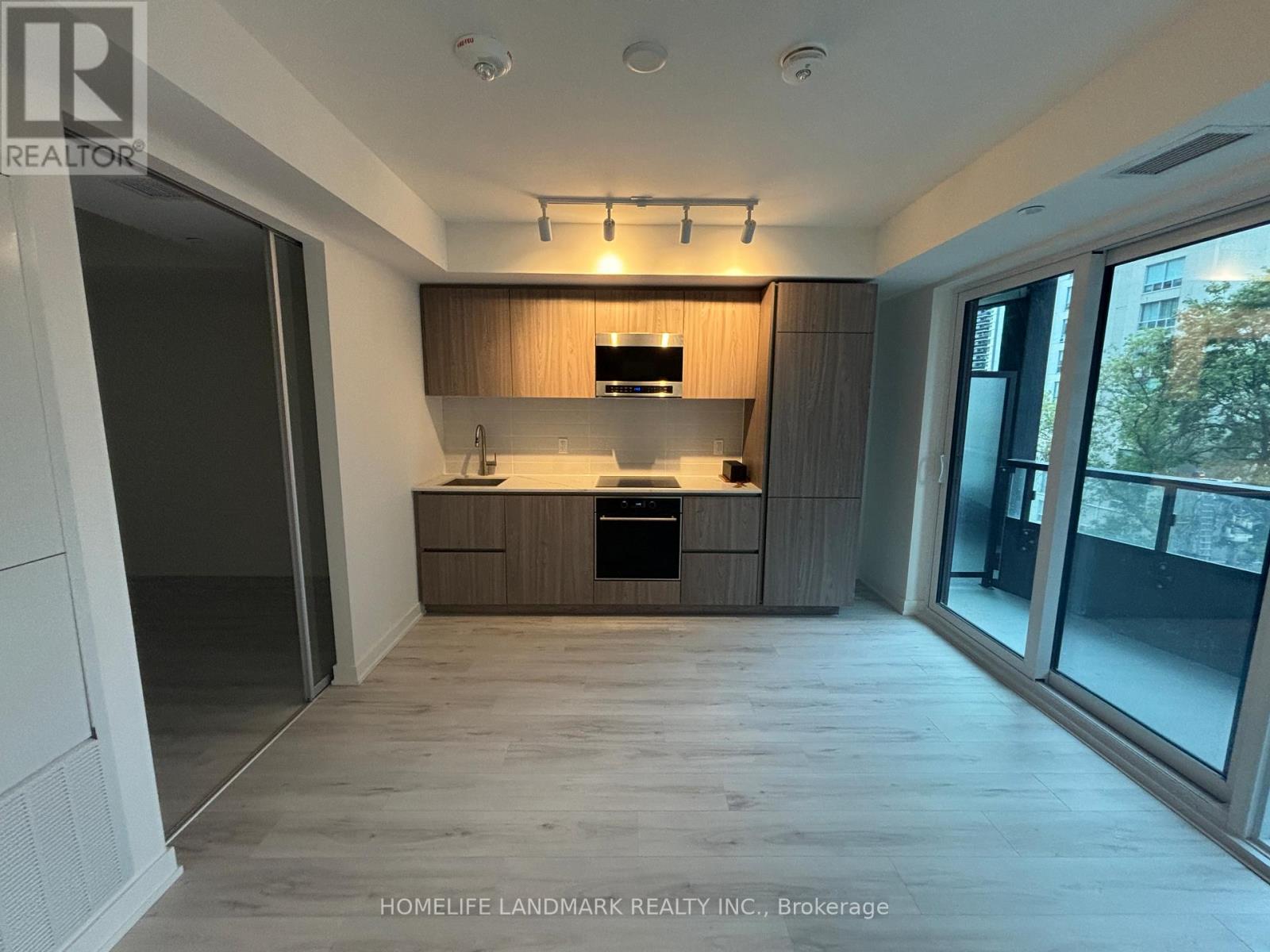 315 - 120 Broadway Avenue, Toronto, Ontario  M4P 0E9 - Photo 4 - C12470692