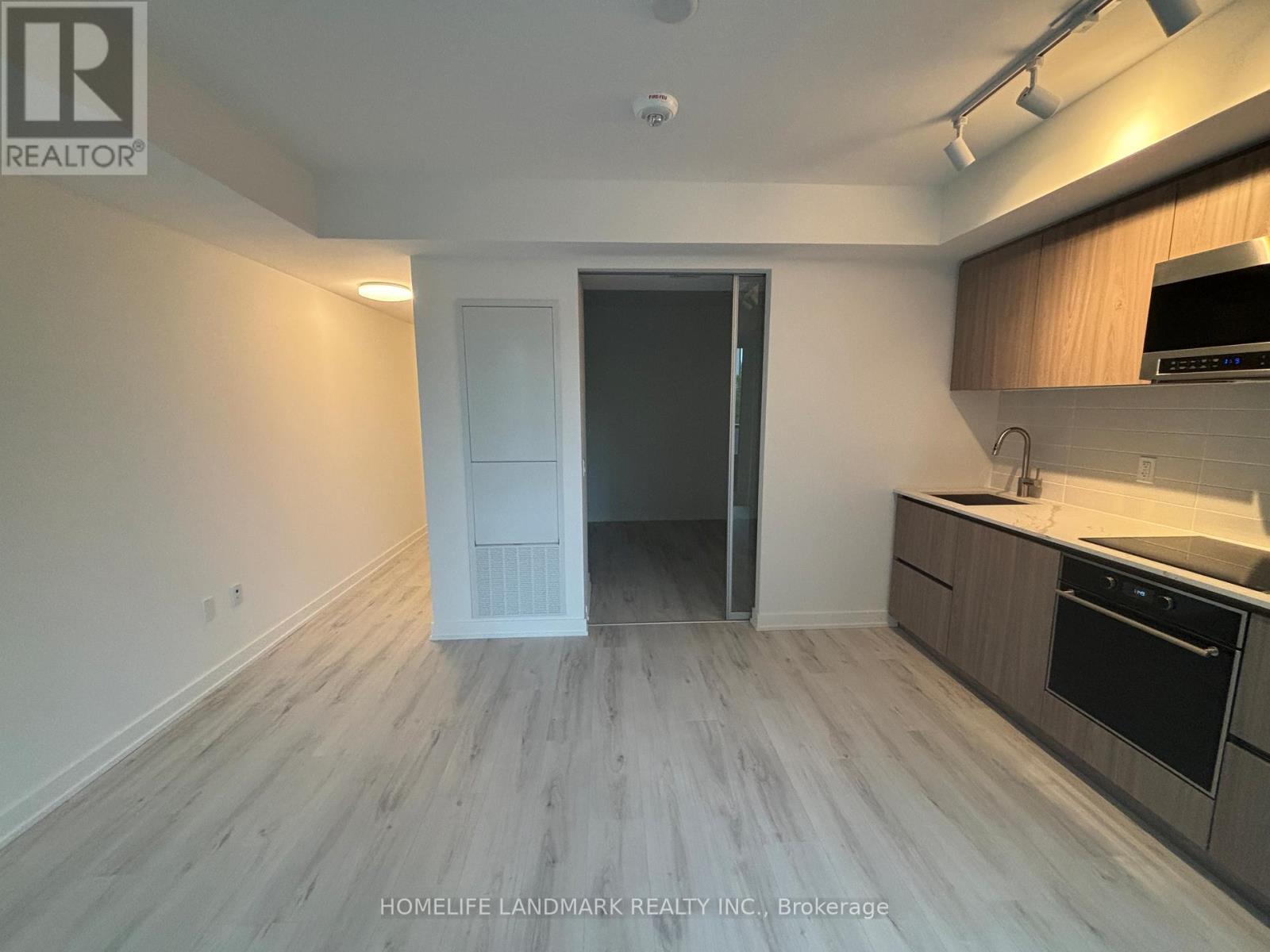 315 - 120 Broadway Avenue, Toronto, Ontario  M4P 0E9 - Photo 6 - C12470692
