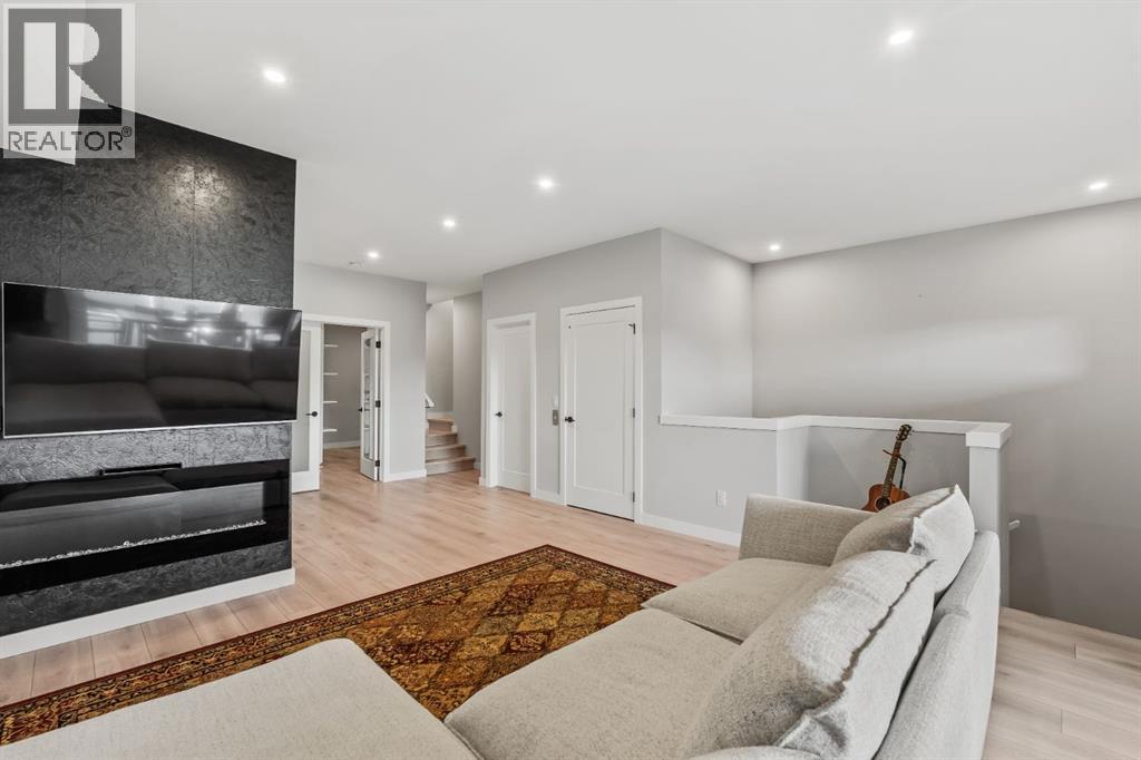 3048 85 Street Sw, Calgary, Alberta  T3H 6C7 - Photo 31 - A2259282