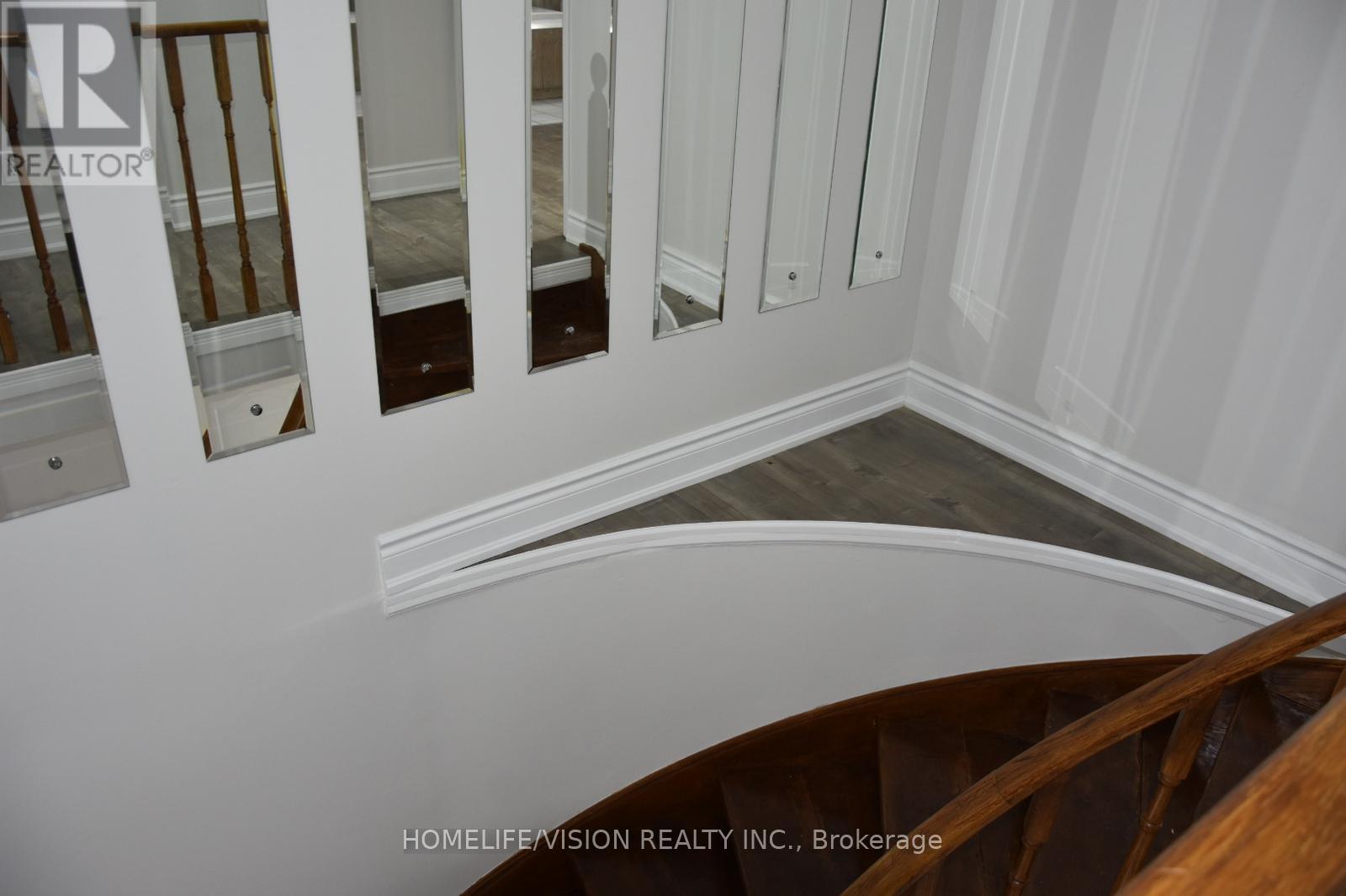 307 Bristol Crescent, Oshawa, Ontario  L1J 8J7 - Photo 11 - E12470684