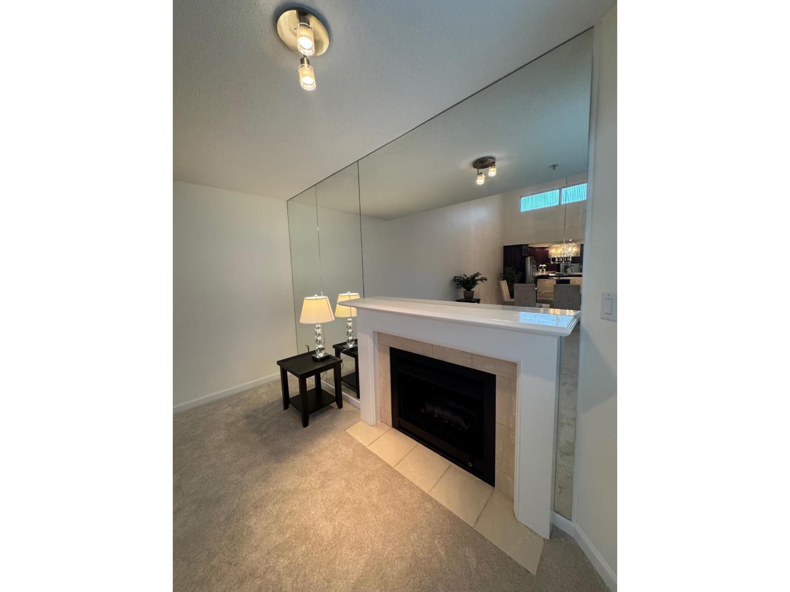 303 15255 18 Avenue, Surrey, British Columbia  V4A 1W9 - Photo 8 - R3046455