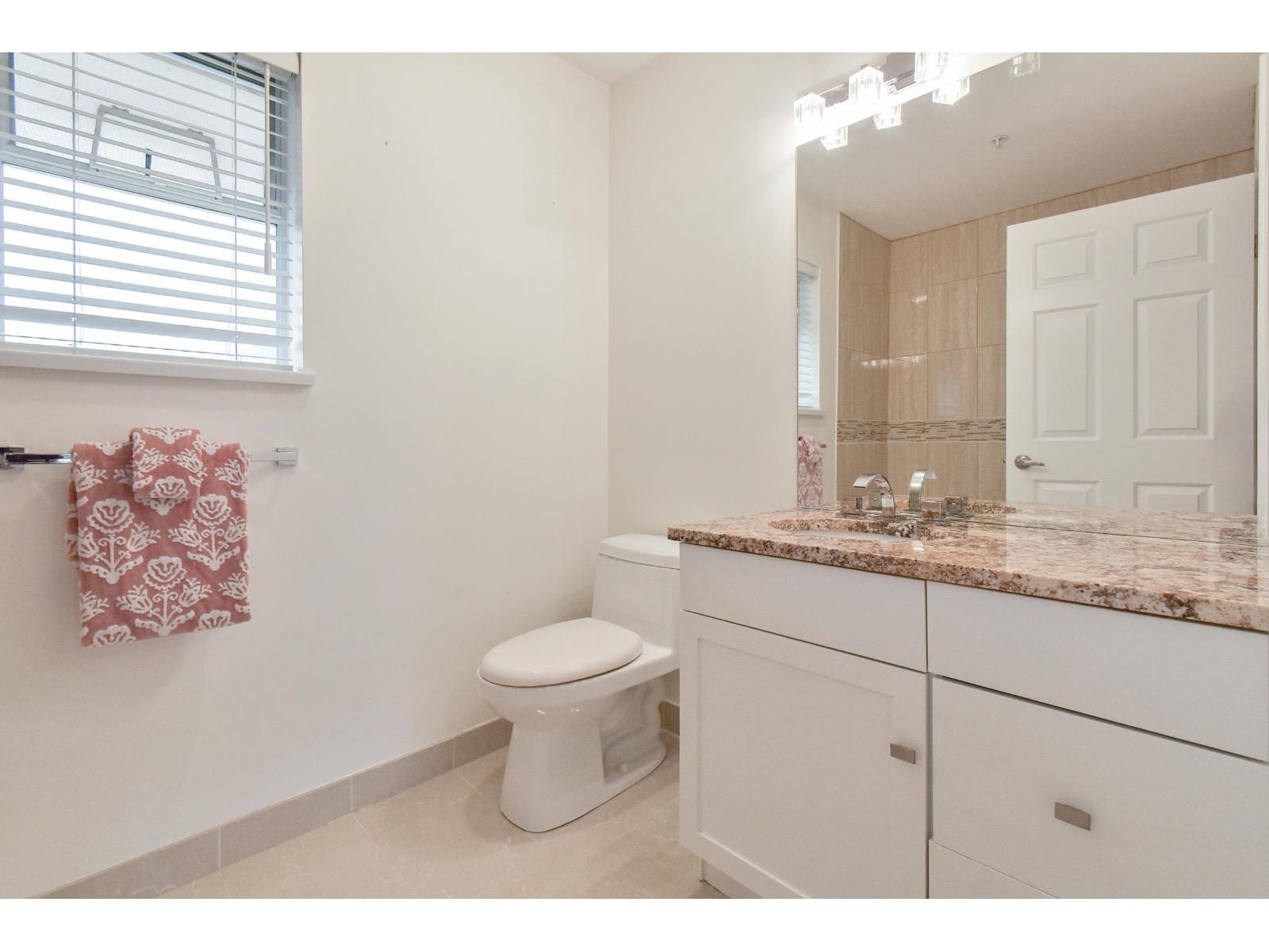 303 15255 18 Avenue, Surrey, British Columbia  V4A 1W9 - Photo 9 - R3046455