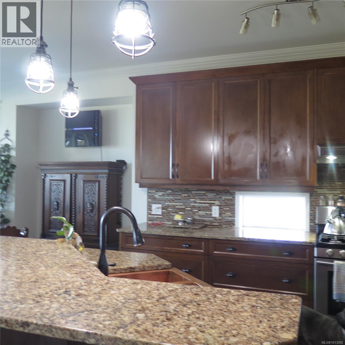 426 Davis Rd, Ladysmith, British Columbia  V0R 2E0 - Photo 6 - 1013092