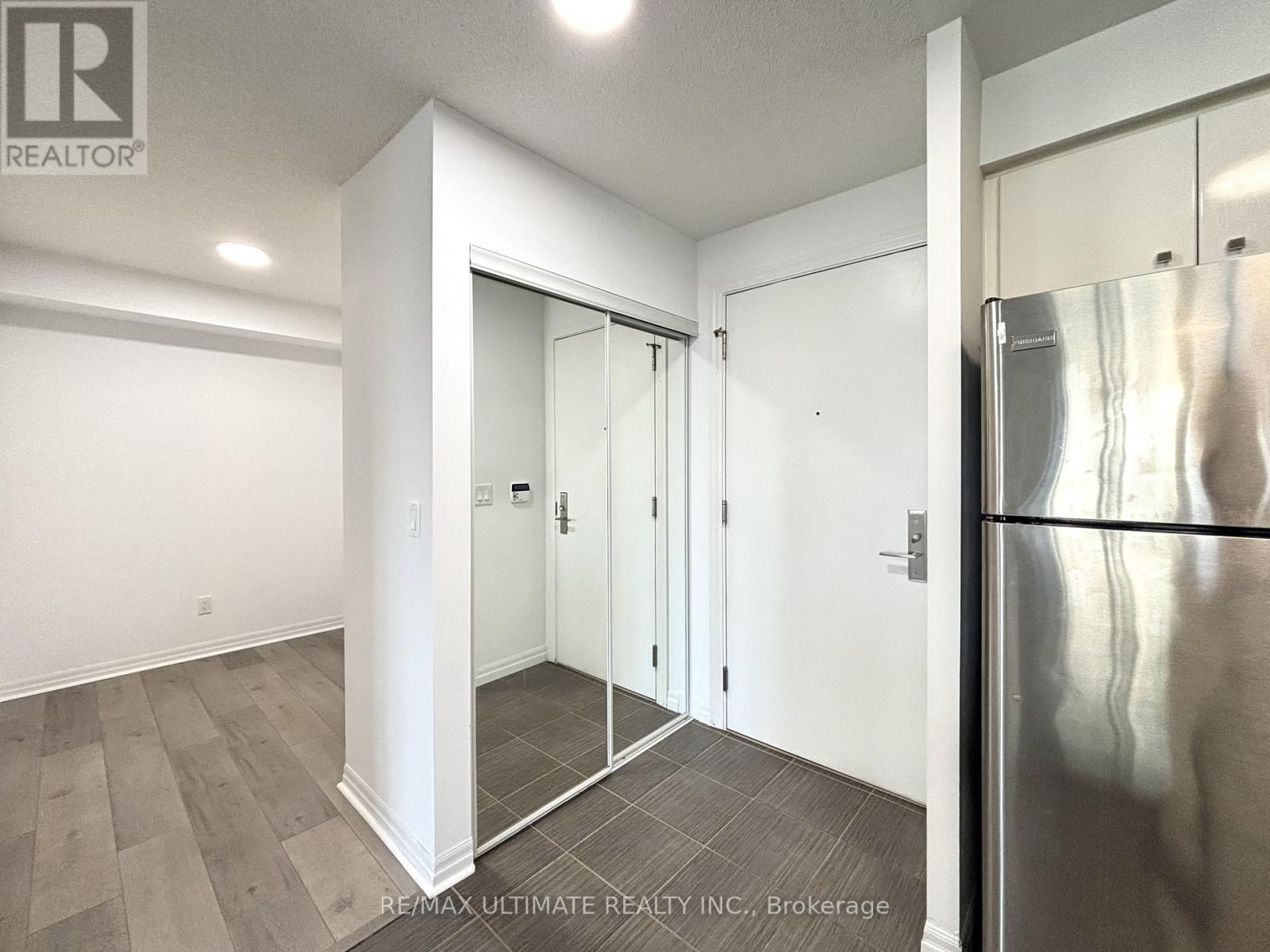 1508 - 275 Yorkland Rd Road, Toronto, Ontario  M2J 0A7 - Photo 5 - C12382898