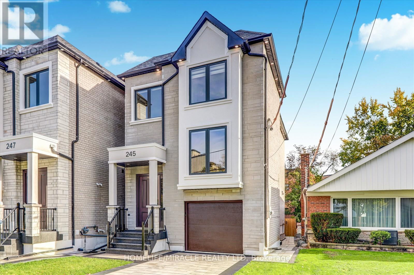 245 FERRIS ROAD, Toronto, Ontario