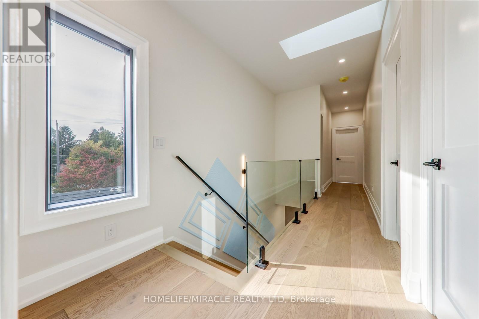 245 Ferris Road, Toronto (O'connor-Parkview), Ontario  M4B 1H2 - Photo 15 - E12469651