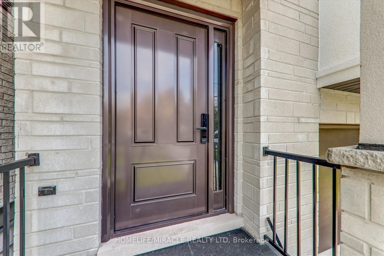 245 Ferris Road, Toronto (O'connor-Parkview), Ontario  M4B 1H2 - Photo 5 - E12469651