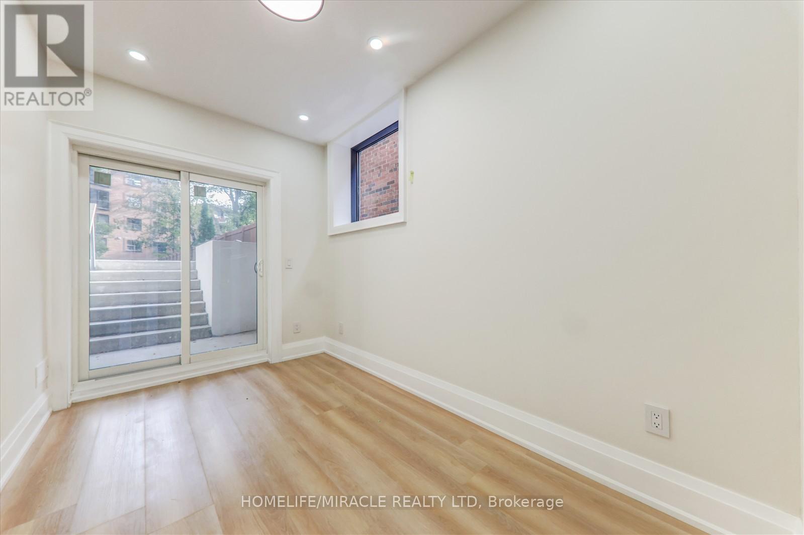 245 Ferris Road, Toronto (O'connor-Parkview), Ontario  M4B 1H2 - Photo 37 - E12469651
