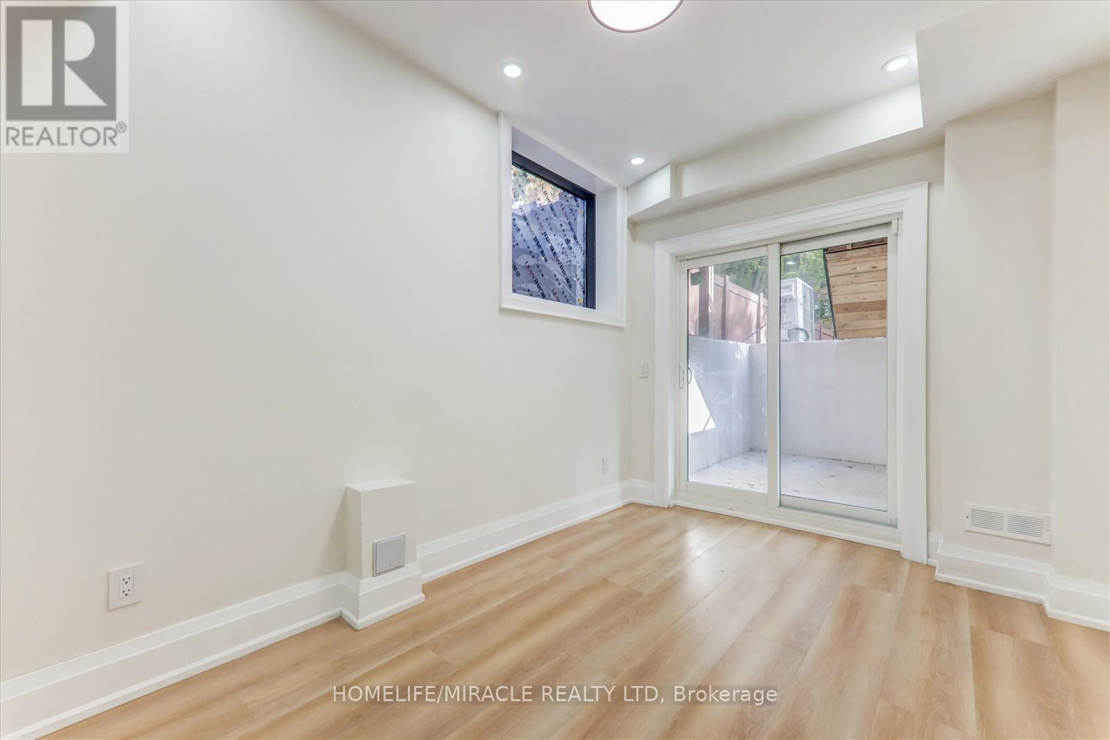 245 Ferris Road, Toronto (O'connor-Parkview), Ontario  M4B 1H2 - Photo 35 - E12469651