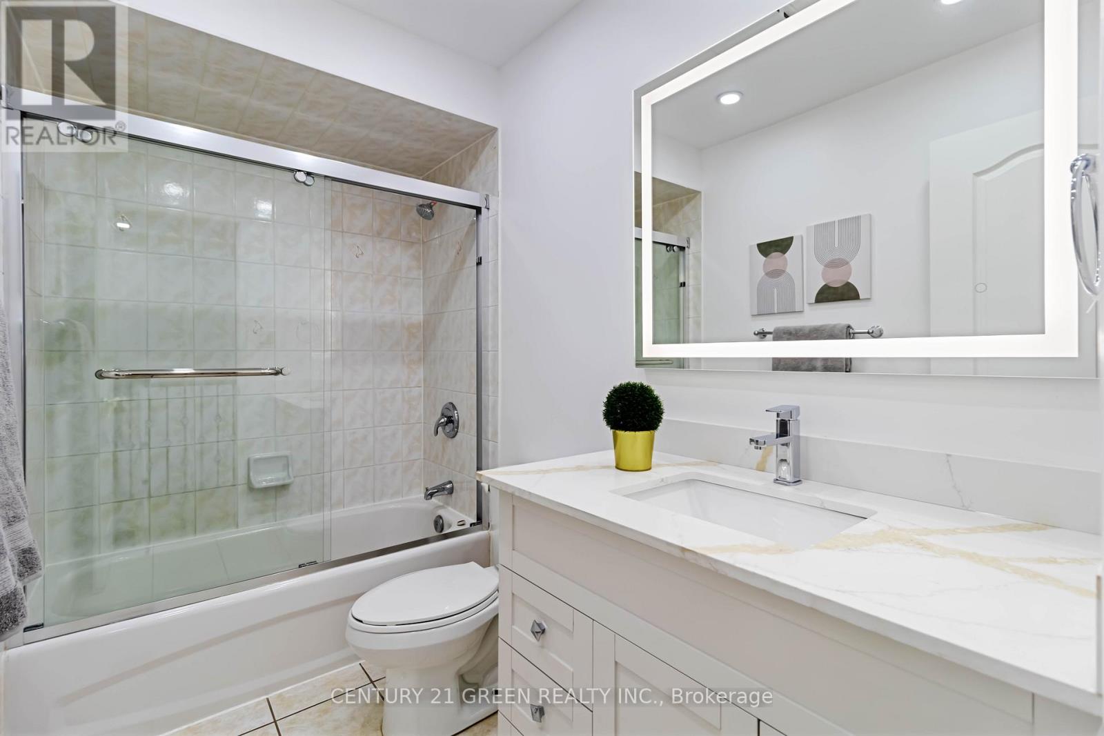 6085 Rowers Crescent, Mississauga, Ontario  L5V 3A2 - Photo 19 - W12470682