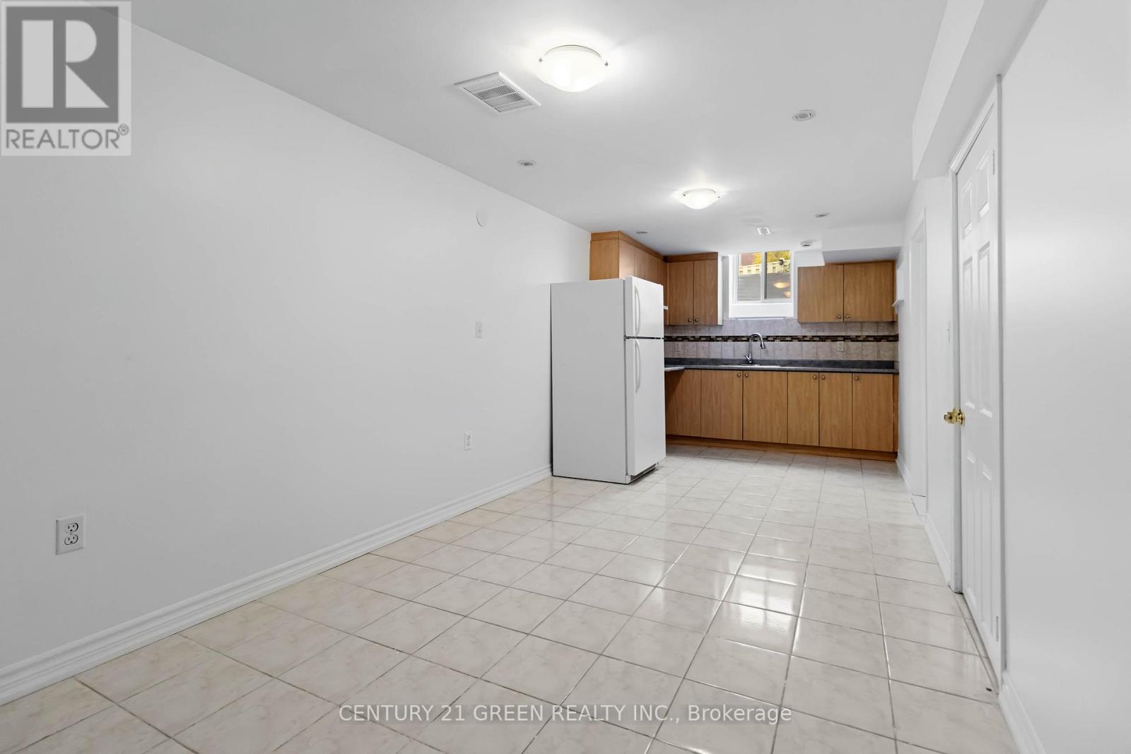 6085 Rowers Crescent, Mississauga, Ontario  L5V 3A2 - Photo 28 - W12470682