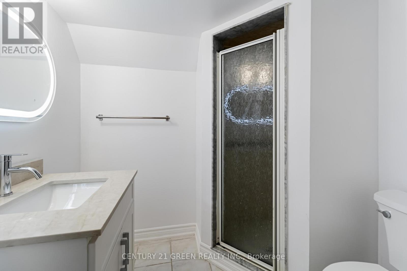 6085 Rowers Crescent, Mississauga, Ontario  L5V 3A2 - Photo 31 - W12470682