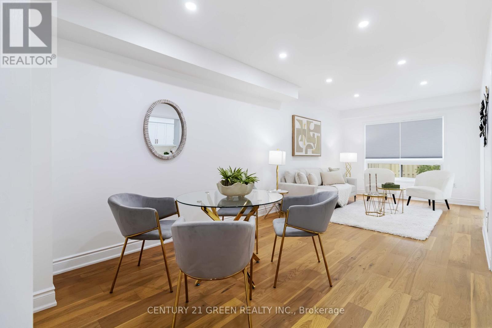 6085 Rowers Crescent, Mississauga, Ontario  L5V 3A2 - Photo 7 - W12470682