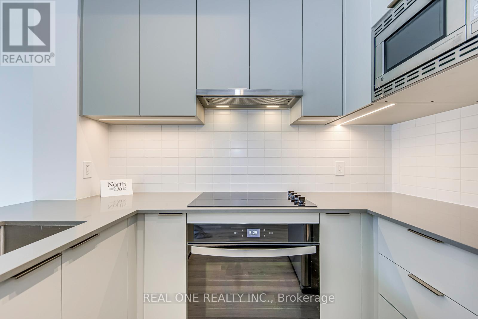 1510 - 3079 Trafalgar Road, Oakville, Ontario  L6H 8C5 - Photo 13 - W12470686