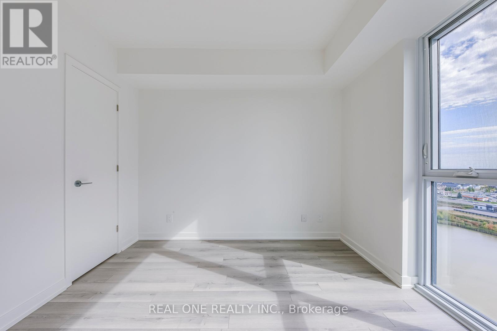1510 - 3079 Trafalgar Road, Oakville, Ontario  L6H 8C5 - Photo 24 - W12470686