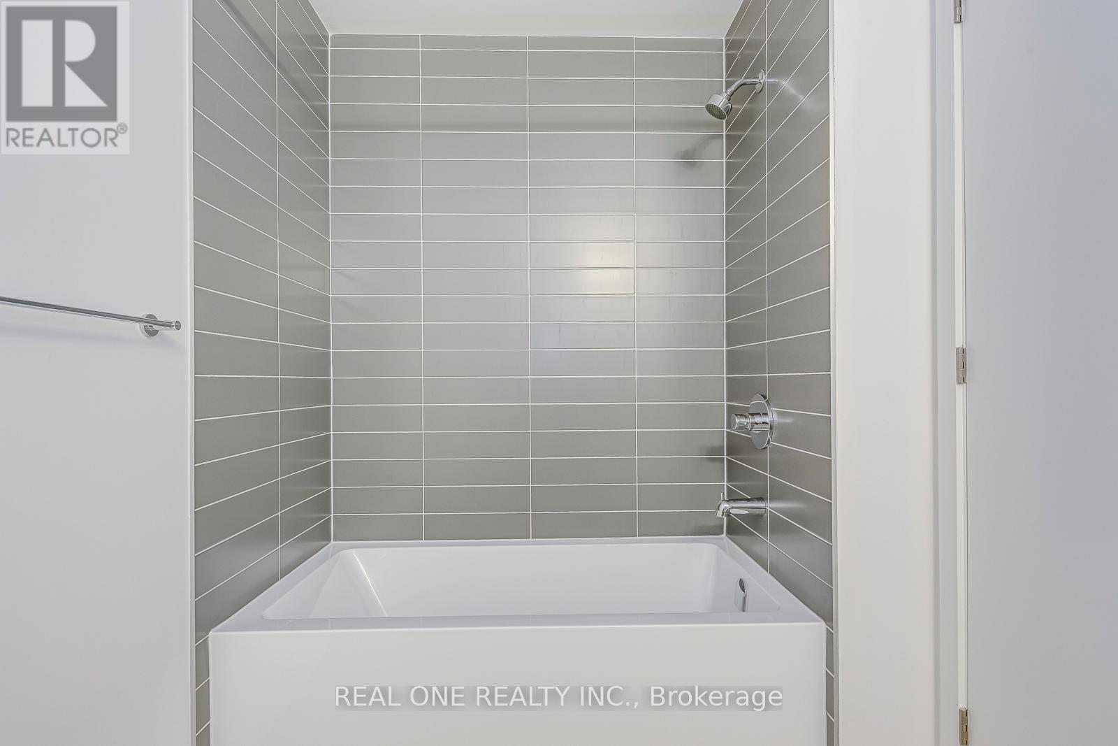 1510 - 3079 Trafalgar Road, Oakville, Ontario  L6H 8C5 - Photo 27 - W12470686