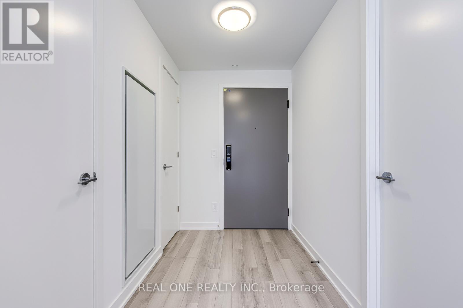 1510 - 3079 Trafalgar Road, Oakville, Ontario  L6H 8C5 - Photo 8 - W12470686
