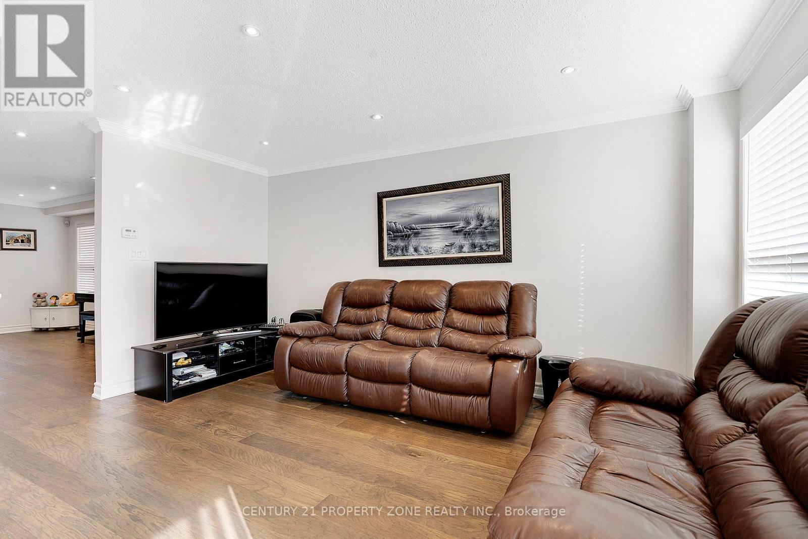 6496 Rallymaster Heights, Mississauga, Ontario  L5W 1P7 - Photo 10 - W12470687
