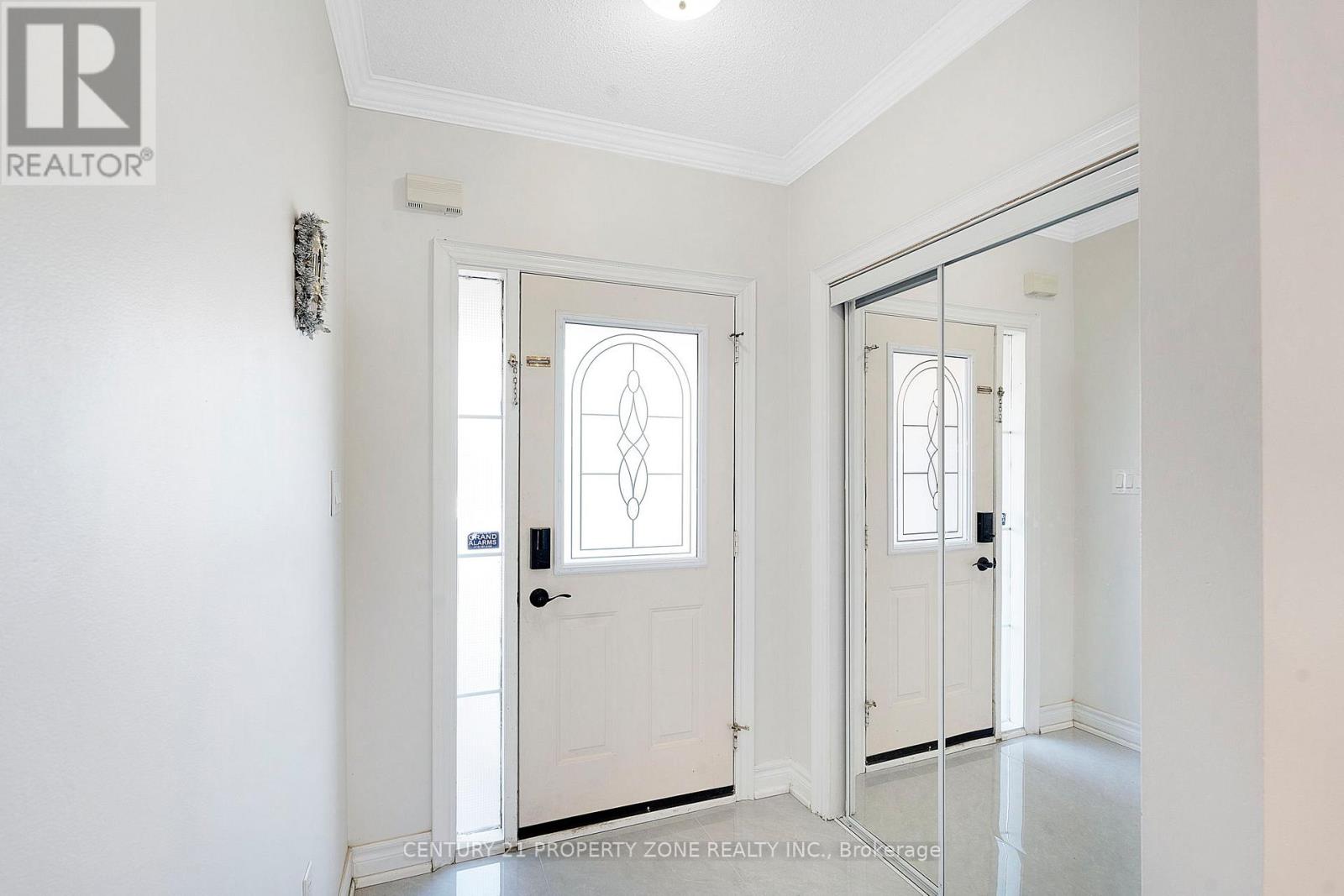 6496 Rallymaster Heights, Mississauga, Ontario  L5W 1P7 - Photo 6 - W12470687