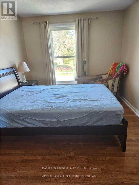 2574 Oak Row Crescent, Mississauga, Ontario  L5L 1P6 - Photo 5 - W12470693
