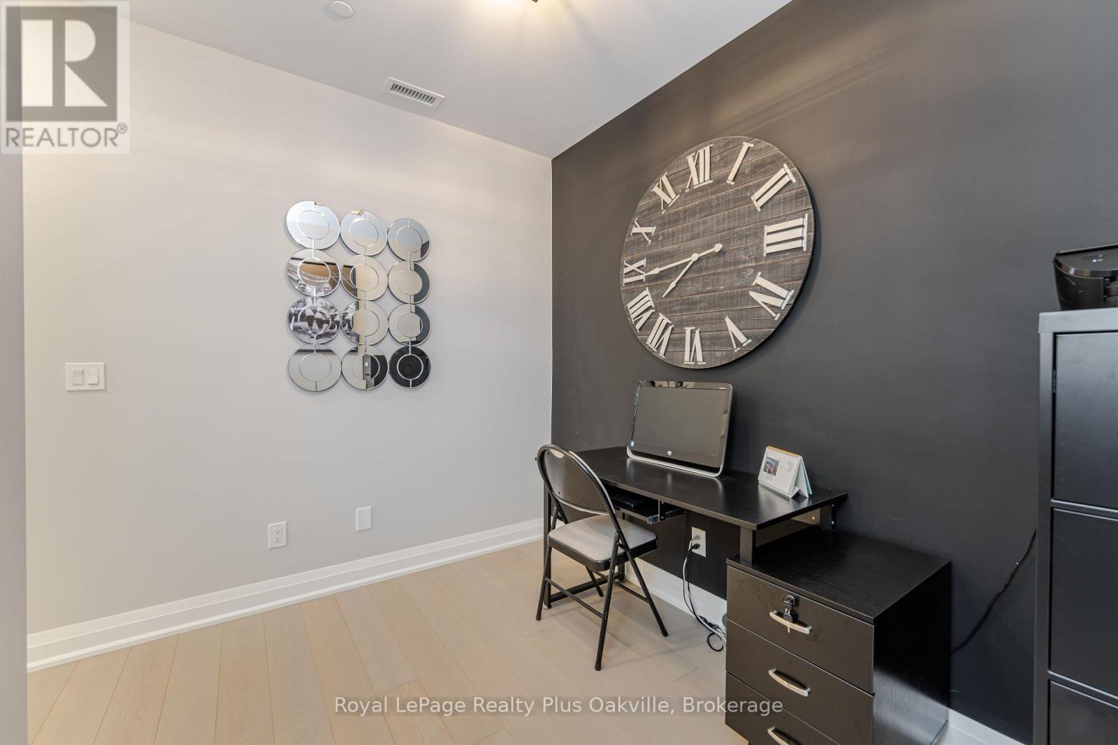 507 - 1441 Elgin Street, Burlington, Ontario  L7S 1E6 - Photo 25 - W12470702