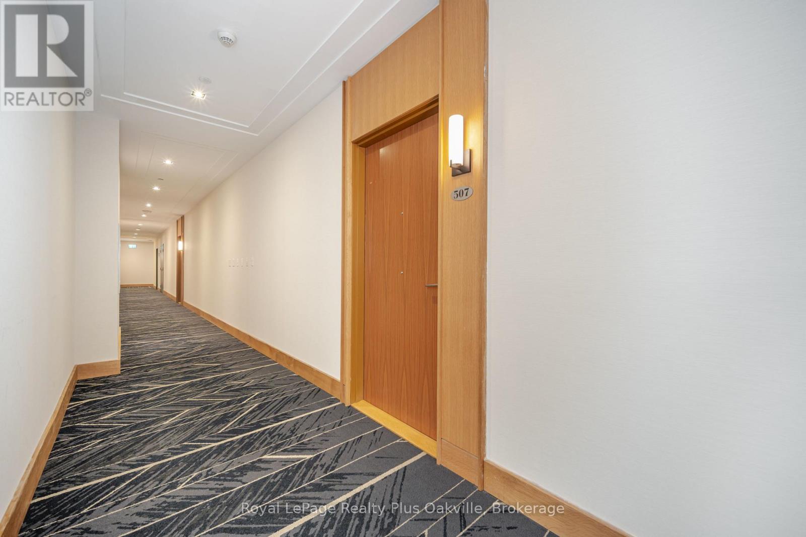507 - 1441 Elgin Street, Burlington, Ontario  L7S 1E6 - Photo 4 - W12470702