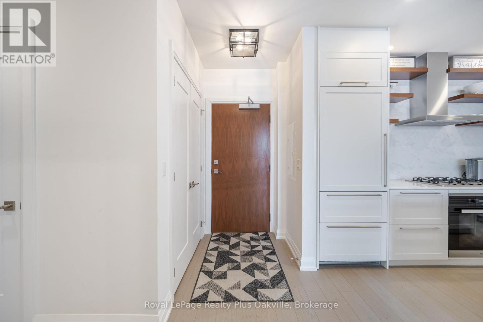 507 - 1441 Elgin Street, Burlington, Ontario  L7S 1E6 - Photo 5 - W12470702