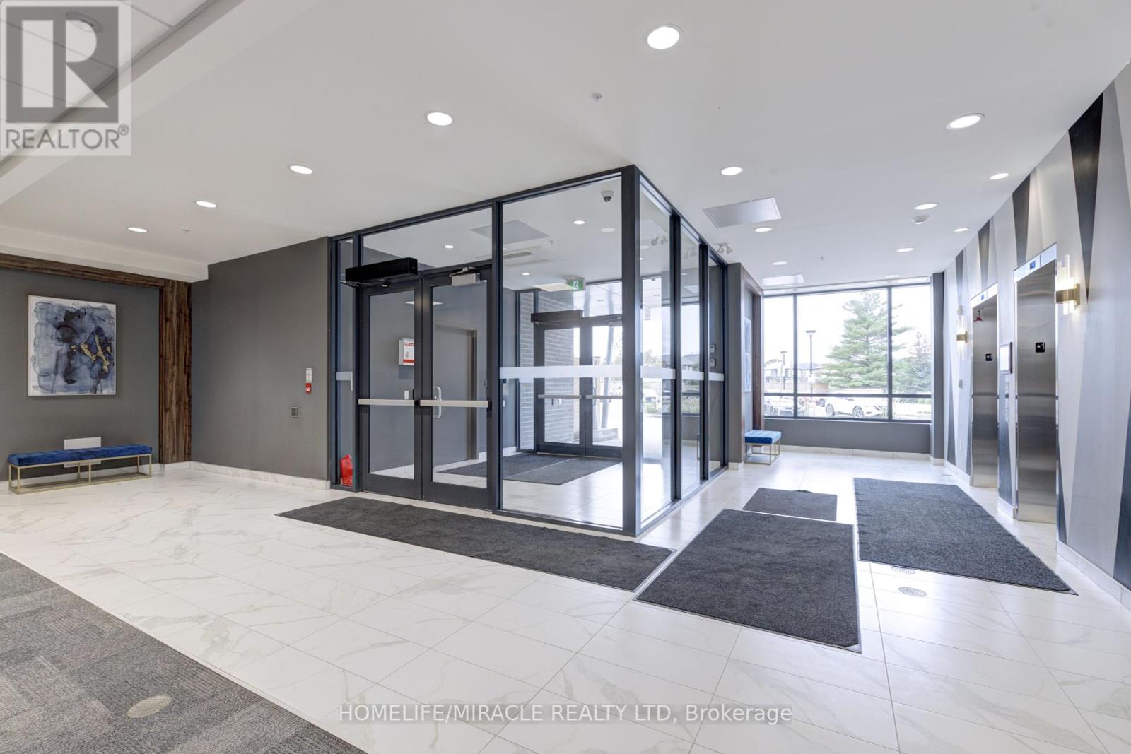 402 - 26 Lowes Road W, Guelph (Clairfields/hanlon Business Park), Ontario  N1G 4X2 - Photo 4 - X12462908