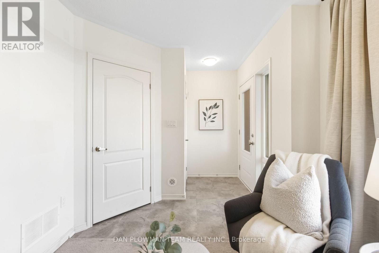 1393 Coral Springs Path, Oshawa, Ontario  L1K 3G1 - Photo 8 - E12470715