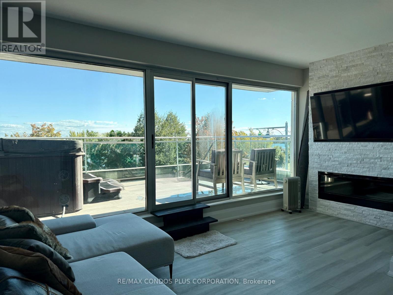 Th125 - 5 Marine Parade Drive, Toronto, Ontario  M8V 4B4 - Photo 29 - W12450937