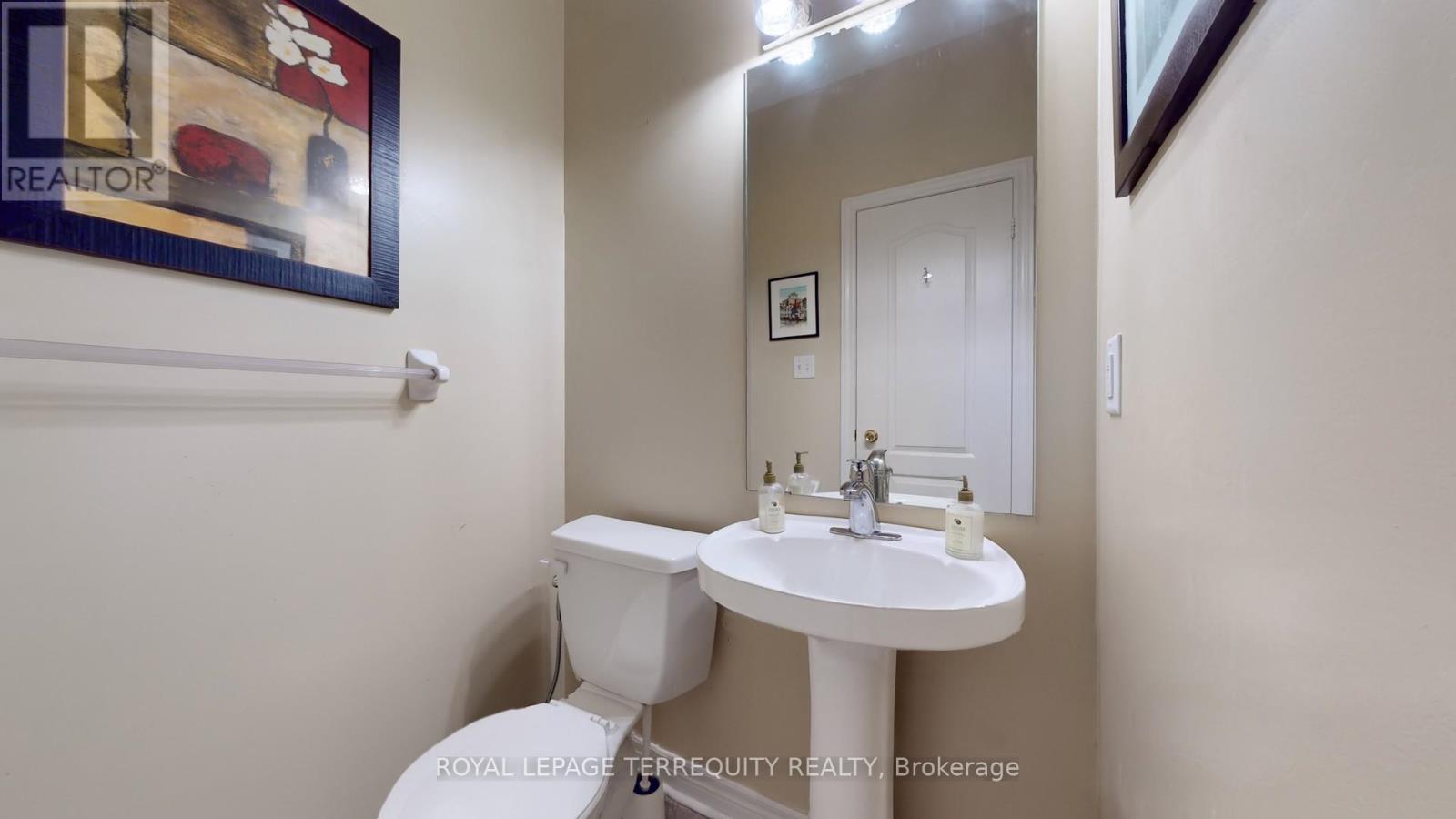 69 Vine Cliff Boulevard, Markham, Ontario  L6C 3E2 - Photo 20 - N12470712