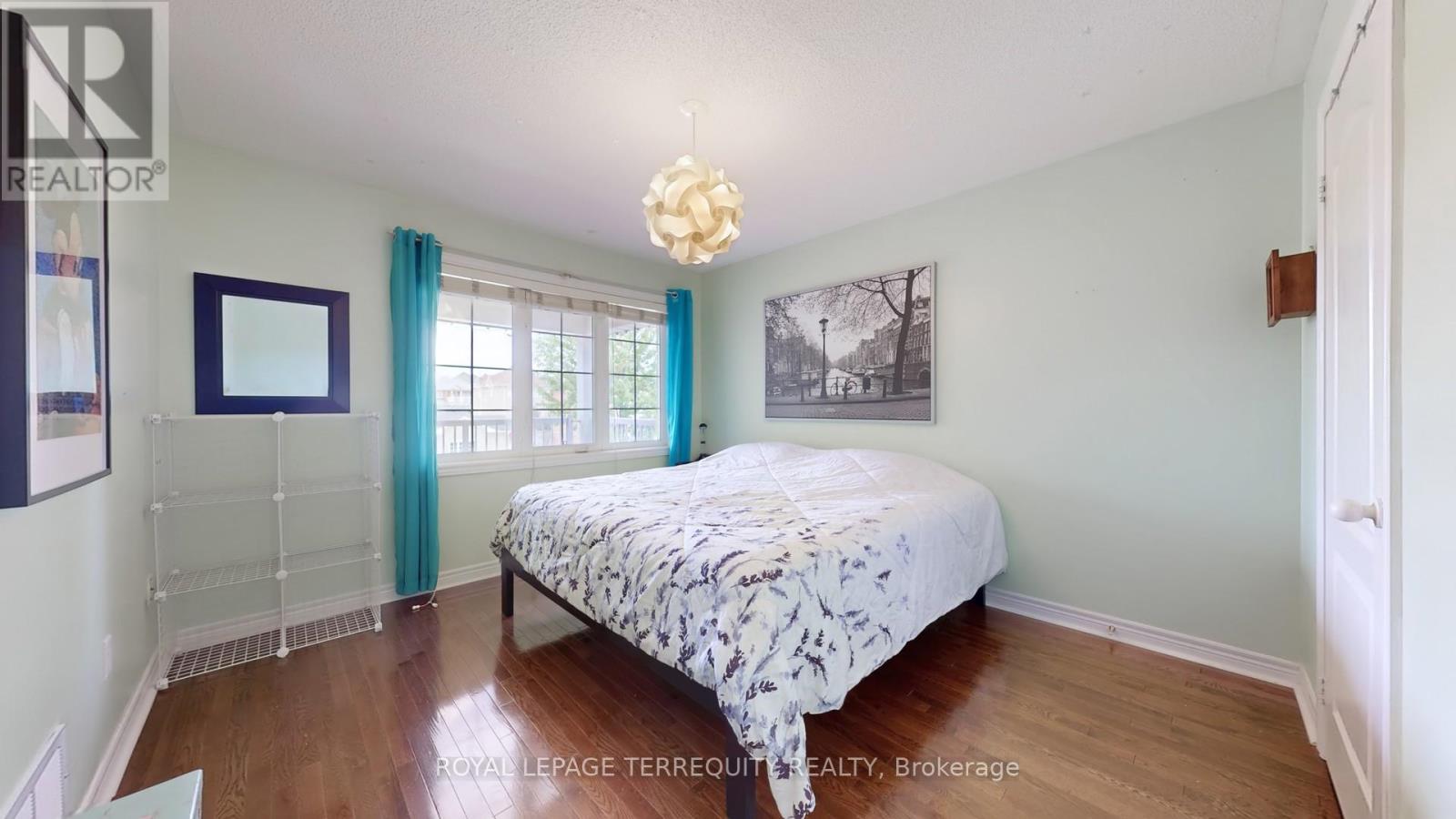 69 Vine Cliff Boulevard, Markham, Ontario  L6C 3E2 - Photo 32 - N12470712