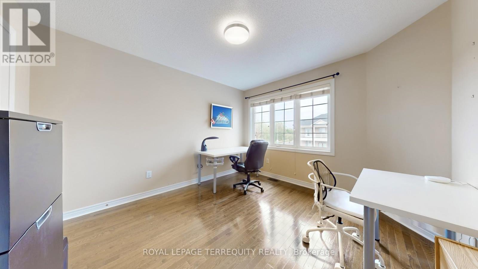 69 Vine Cliff Boulevard, Markham, Ontario  L6C 3E2 - Photo 33 - N12470712