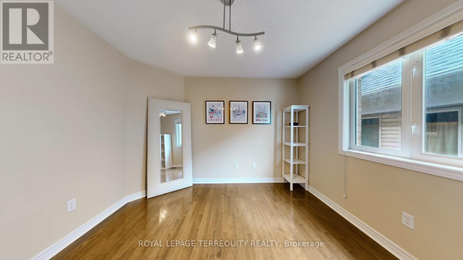 69 Vine Cliff Boulevard, Markham, Ontario  L6C 3E2 - Photo 35 - N12470712