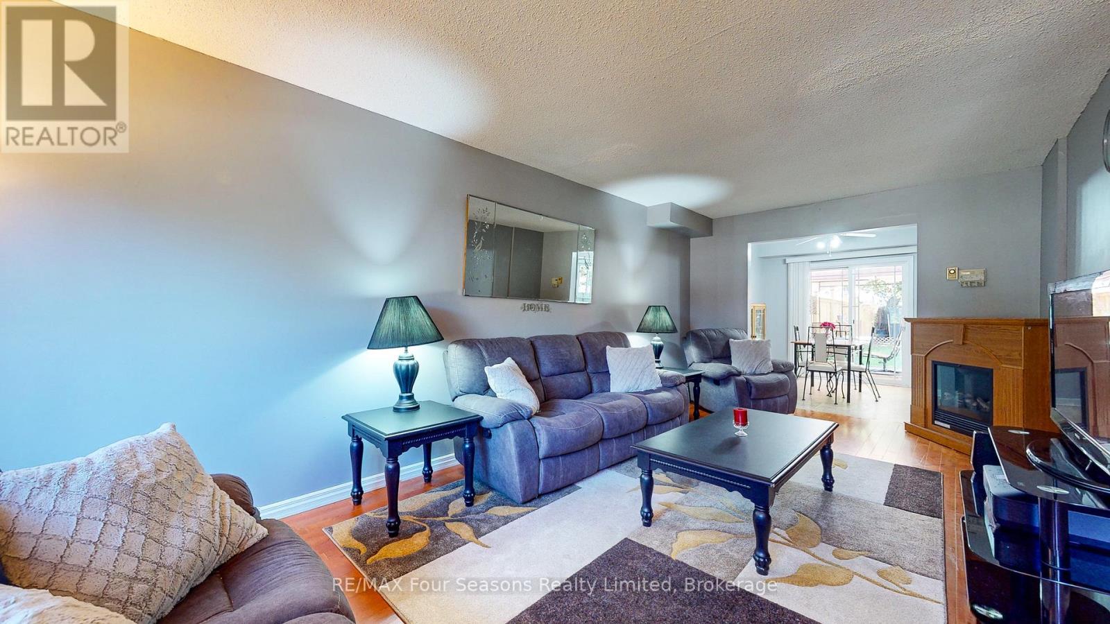 169 Burbank Crescent, Orangeville, Ontario  L9W 3H7 - Photo 5 - W12470734