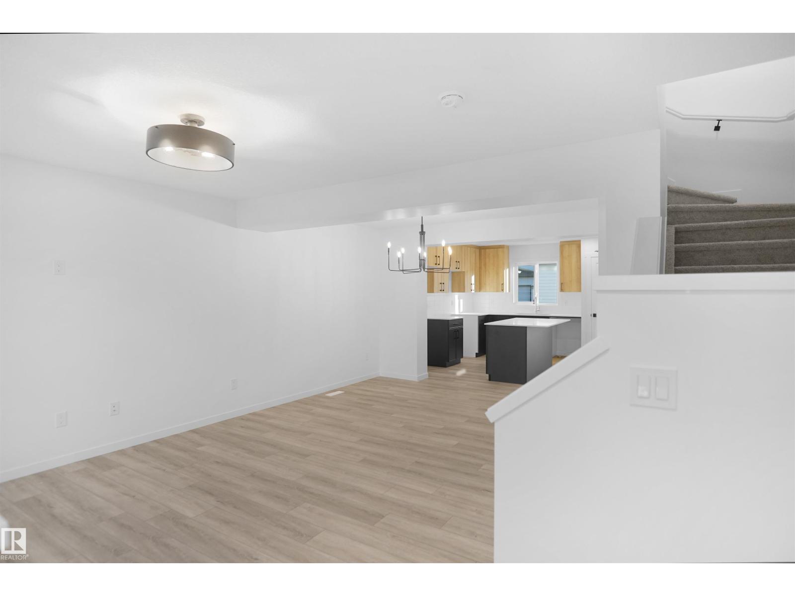 240 Savoy Cr, Sherwood Park, Alberta  T8H 0Z5 - Photo 5 - E4457917
