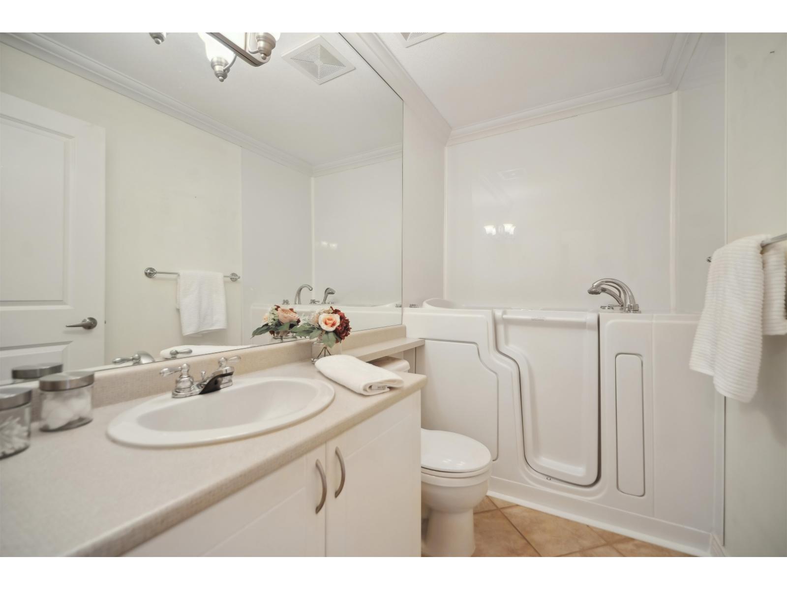 32 17516 4 Avenue, Surrey, British Columbia  V3S 0R9 - Photo 13 - R2989709