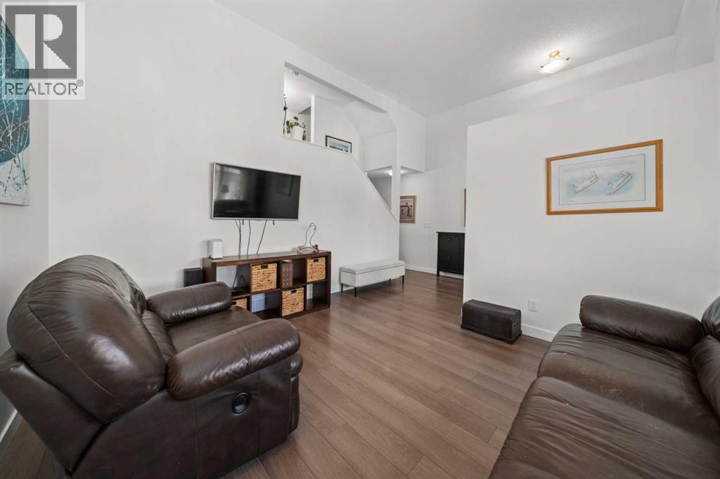 54 Cimarron Vista Gardens, Okotoks, Alberta  T1S 0G2 - Photo 8 - A2248325