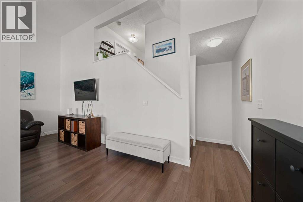 54 Cimarron Vista Gardens, Okotoks, Alberta  T1S 0G2 - Photo 9 - A2248325