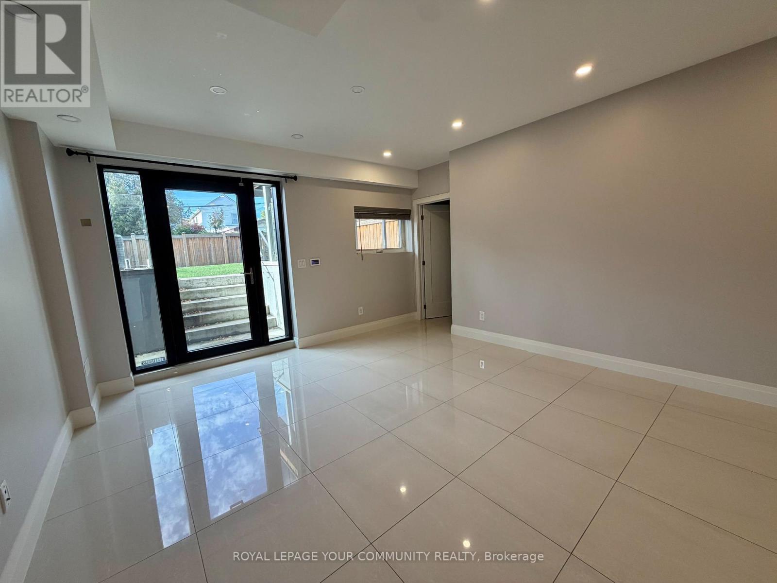 62 30th Street, Toronto, Ontario  M8W 3B8 - Photo 8 - W12470699